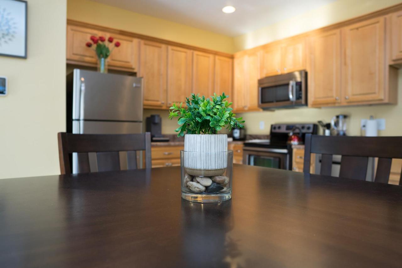 Serene 3Br Apartment 4Tvs Free Wi-Fi & Parking -E- 모스포인트 외부 사진