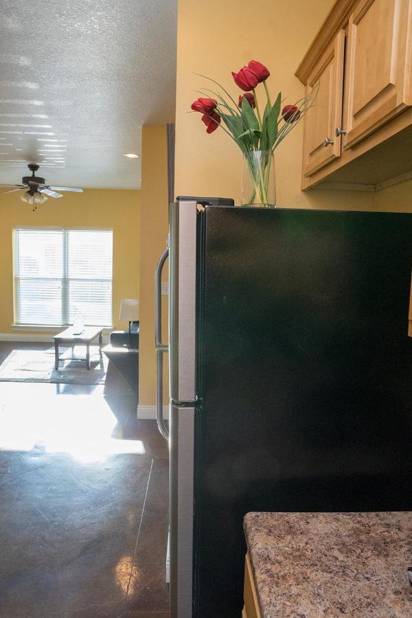 Serene 3Br Apartment 4Tvs Free Wi-Fi & Parking -E- 모스포인트 외부 사진