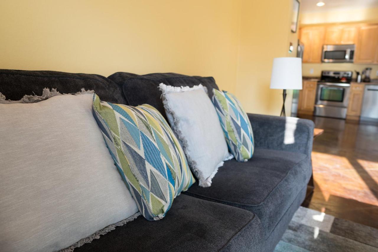 Serene 3Br Apartment 4Tvs Free Wi-Fi & Parking -E- 모스포인트 외부 사진