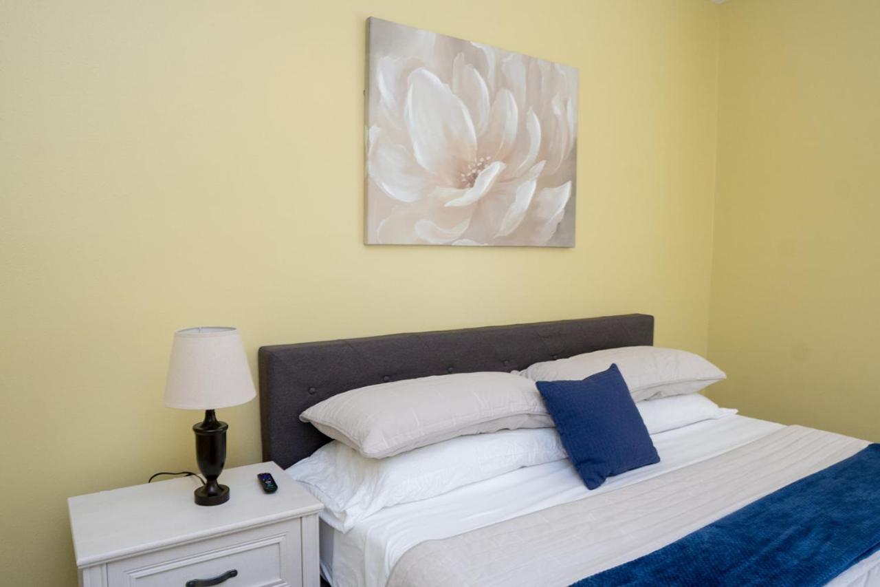 Serene 3Br Apartment 4Tvs Free Wi-Fi & Parking -E- 모스포인트 외부 사진